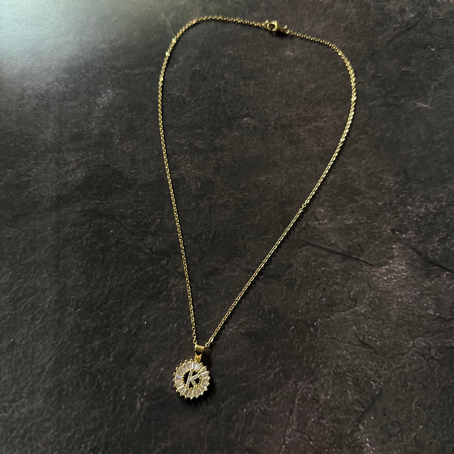 Inicial K de zirconias