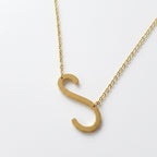 Collar con inicial S