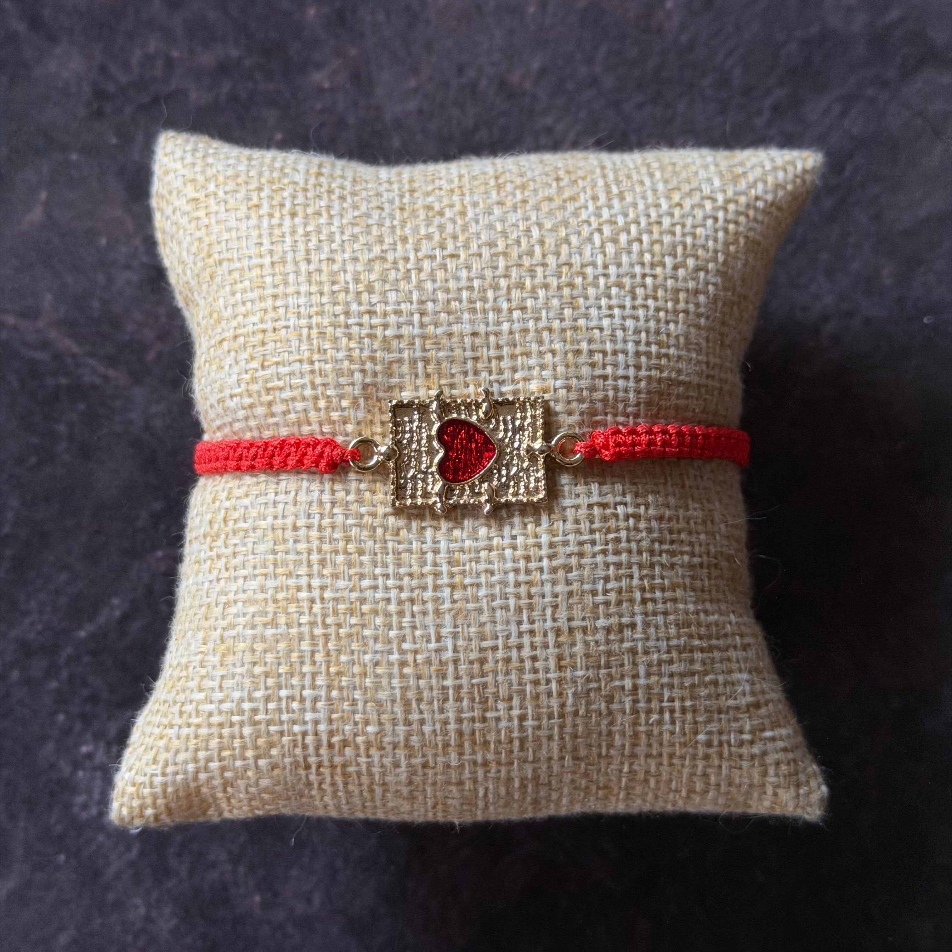 Brazalete con dije de corazón