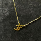 Collar con inicial