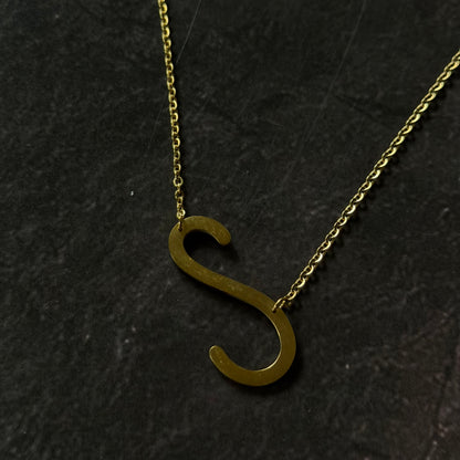 Collar con inicial S
