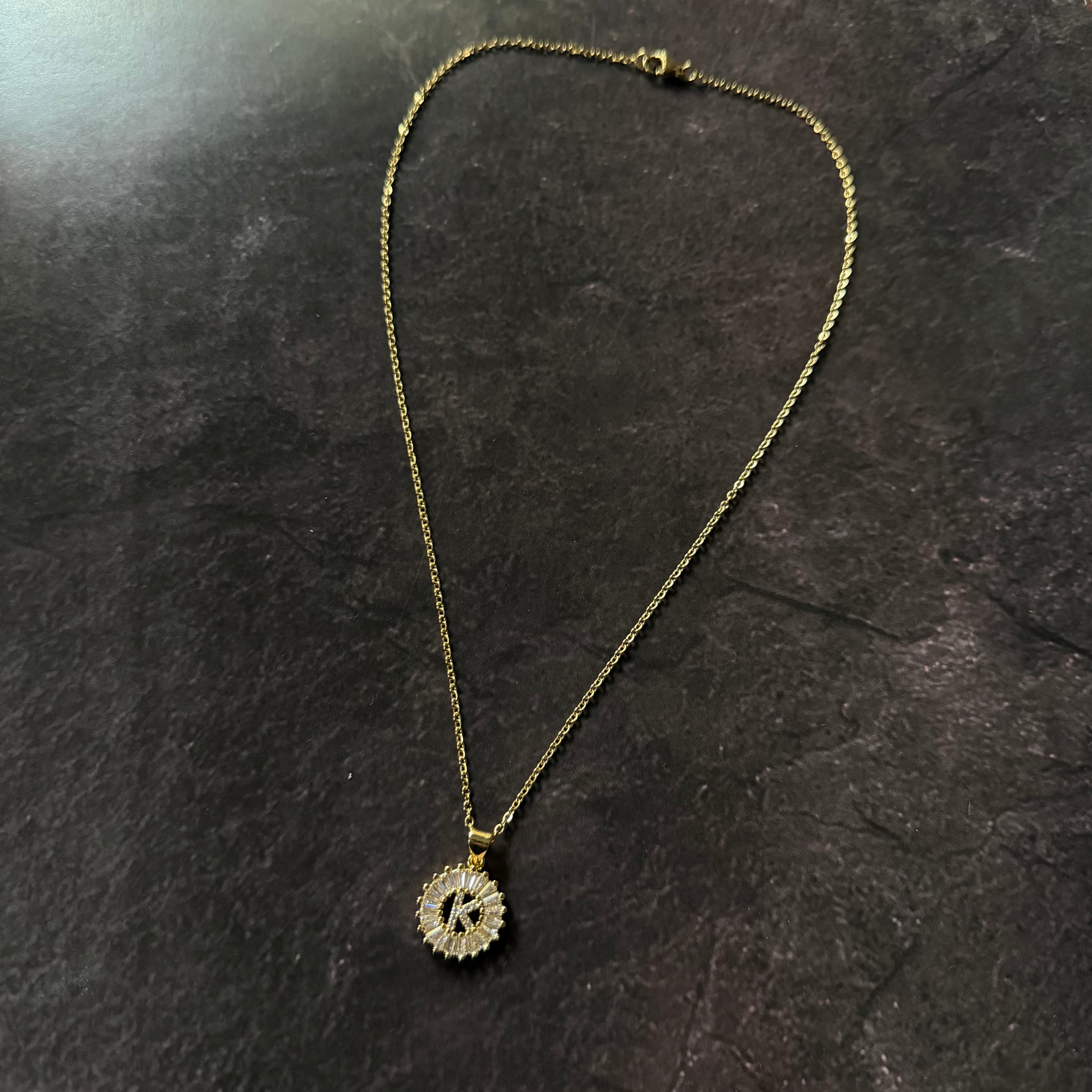 Inicial K de zirconias
