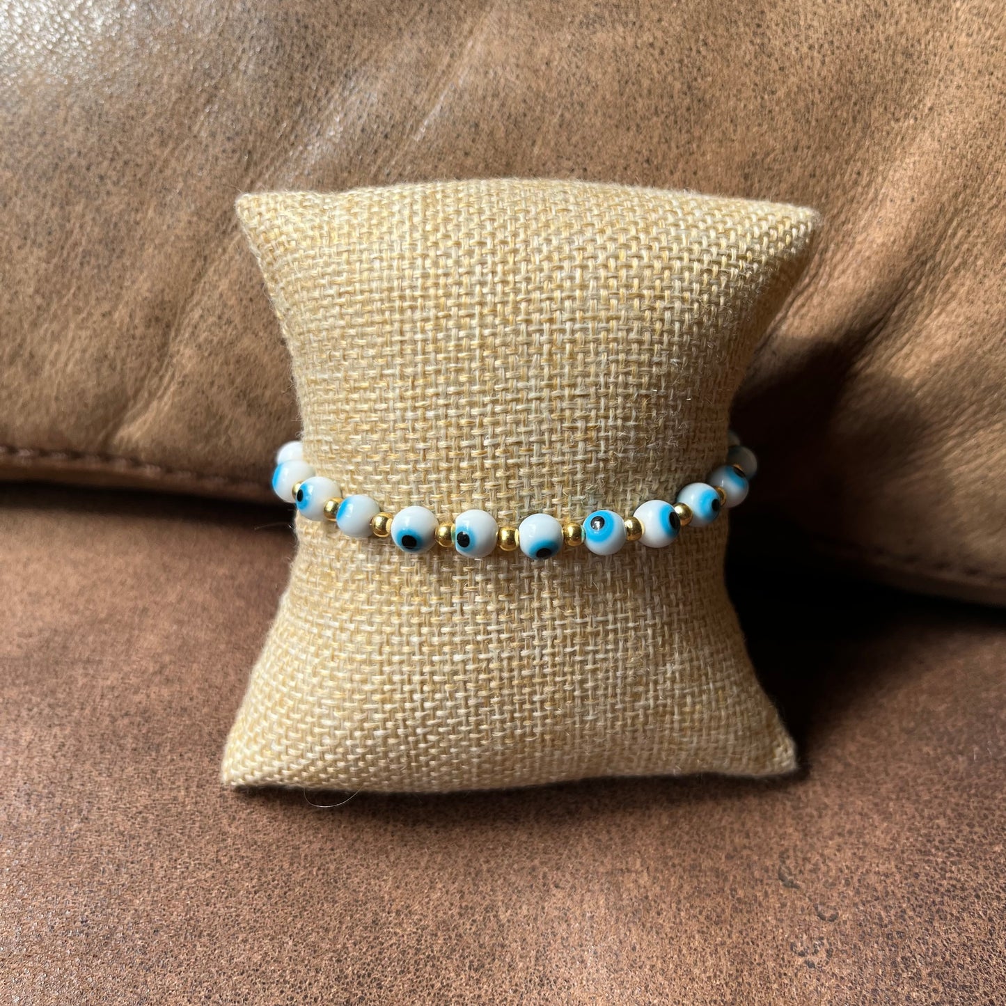Pulsera ojito sencilla