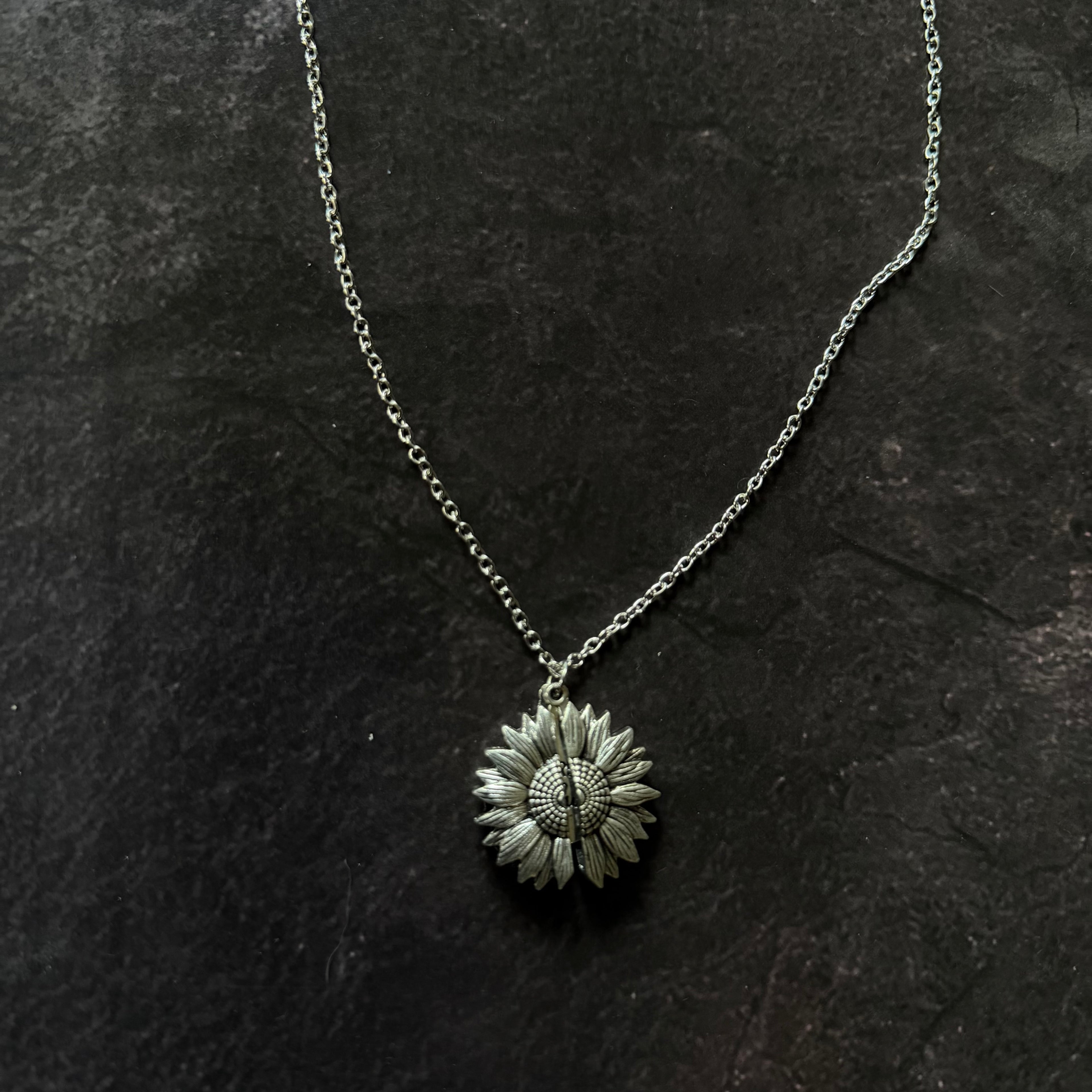 Collar de girasol