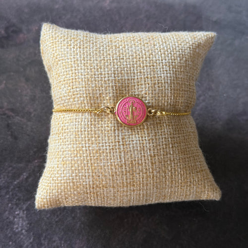 Brazalete con medalla